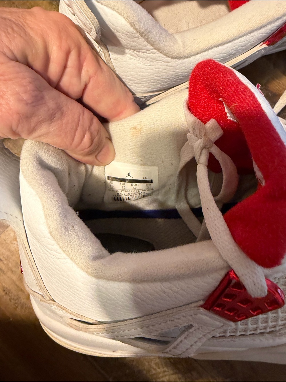 Jordan Men's White and Red Retro Basketball Sneakers - Picture 5 of 6